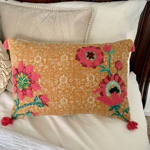 Bought this from target, it’s in really good condition.